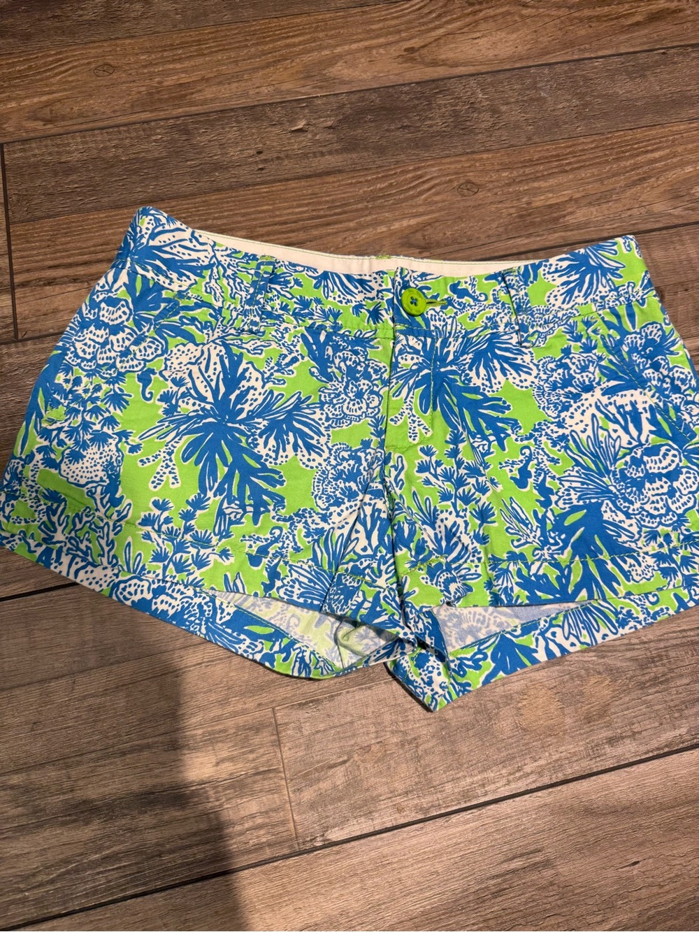 Lilly Pulitzer Size 2 The Walsh Short Pre-Owned